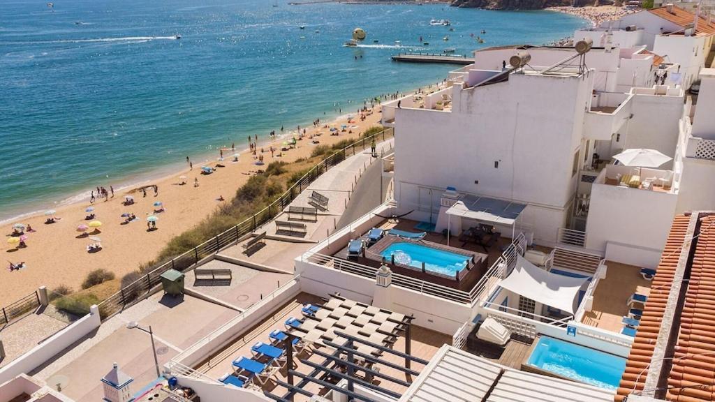 Refurbished Beachfront House, Pool, Ac, Wifi, Albufeira, Sea View Eksteriør billede