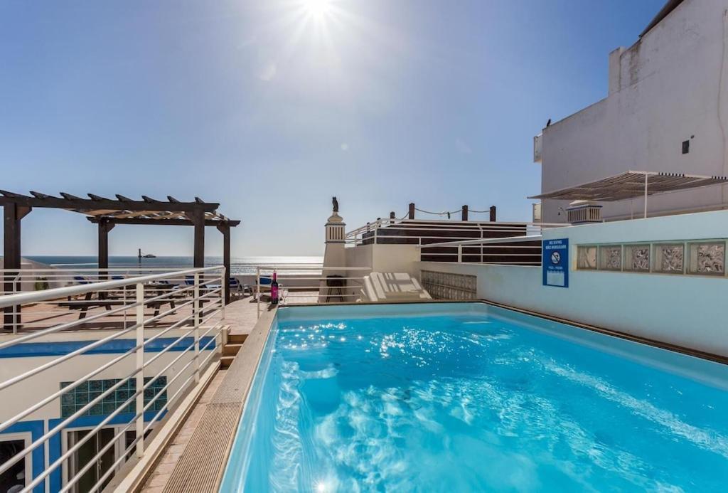 Refurbished Beachfront House, Pool, Ac, Wifi, Albufeira, Sea View Eksteriør billede