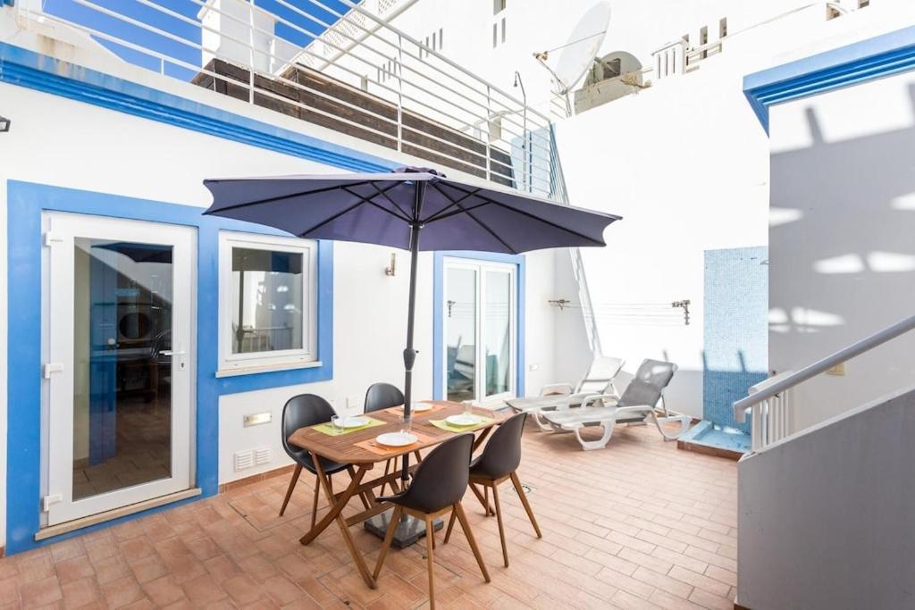 Refurbished Beachfront House, Pool, Ac, Wifi, Albufeira, Sea View Eksteriør billede