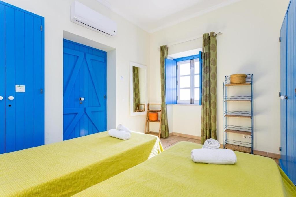 Refurbished Beachfront House, Pool, Ac, Wifi, Albufeira, Sea View Eksteriør billede
